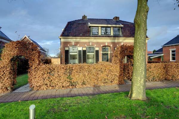 Woning Stationsstraat 6 Uithuizermeeden