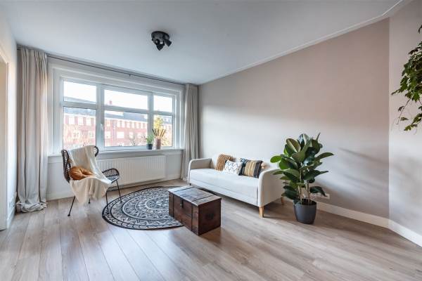 Woning Paramariboplein 1 - 2 Amsterdam