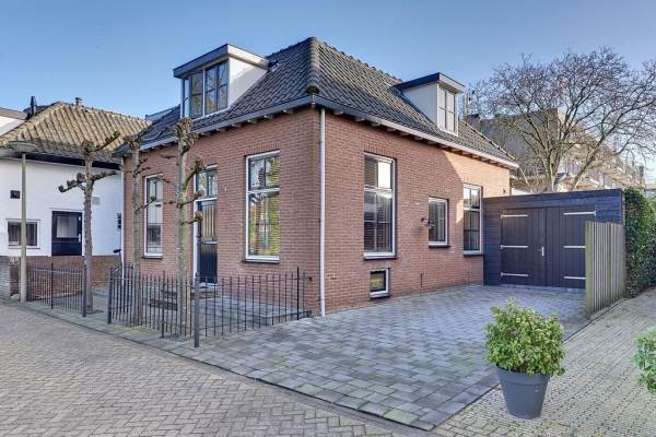Woning Friesegracht 1 Harderwijk