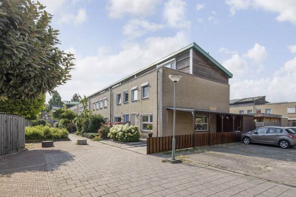 Woning Marowijne 183 Dordrecht
