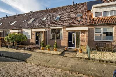 Woning Dotterbloemstraat 23 Klaaswaal