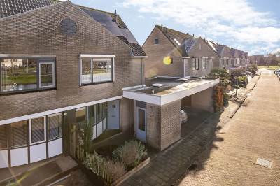 Woning Henritte van der Meijstraat 23 Spijkenisse