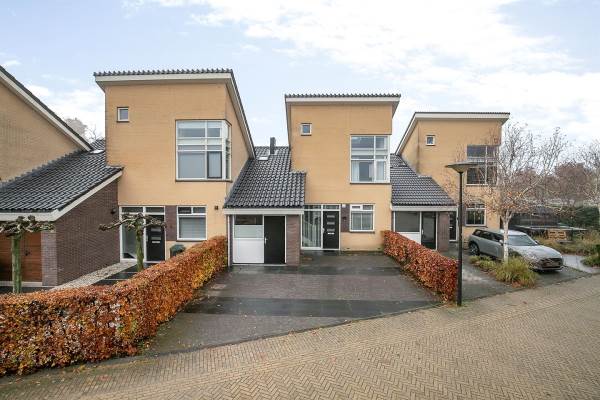 Woning Dokter Duyvendakhof 4 Oud-Beijerland