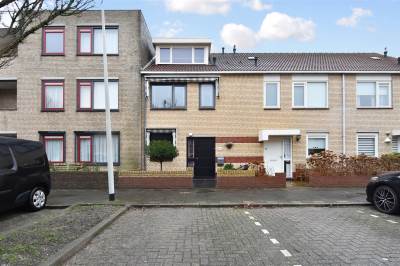 Woning Laan van Delfland 39 Monster
