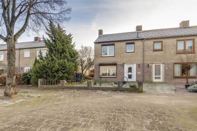 Woning Eenbesweg 12 Nieuwstadt