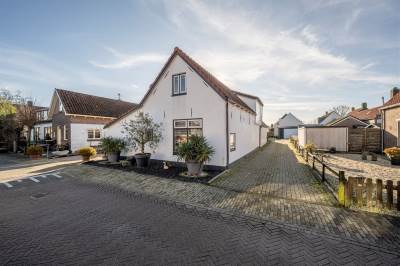 Woning Nieuweweg 18 Strijensas