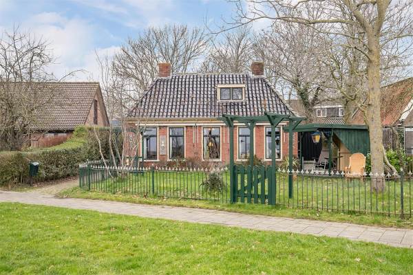 Woning Bûtendykswei 24 Engwierum