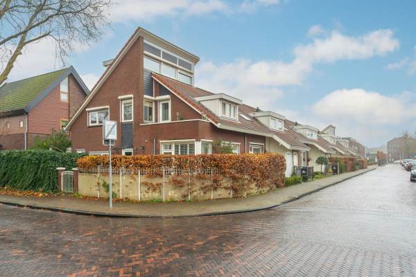 Woning Rozenstraat 1 Aalsmeer