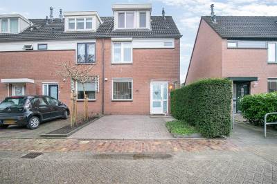 Woning Olykamp 74 Hendrik-Ido-Ambacht