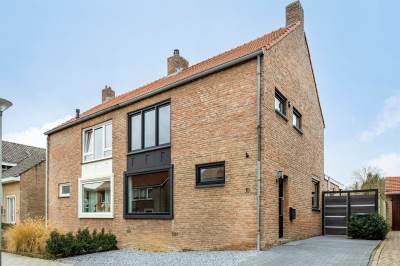 Woning Dr. Poelsstraat 10 Schinnen