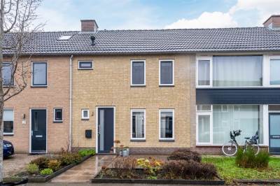 Woning Dahliastraat 11 Steenbergen (NB)