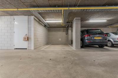 Woning Prinses Irenelaan, parkeerplaats 19 Weesp