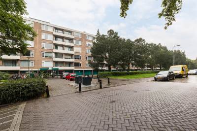 Woning Burgemeester Caan van Necklaan 668 Leidschendam