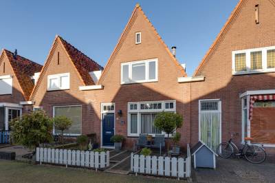 Woning Pastoor van der Weidenstraat 10 Volendam
