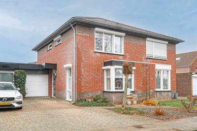 Woning van Doesburglaan 50 Landgraaf