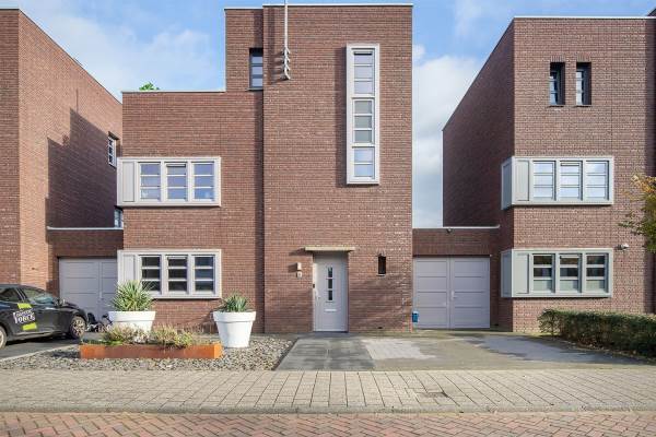 Woning Anton van Duinkerkenstraat 6 Waalwijk