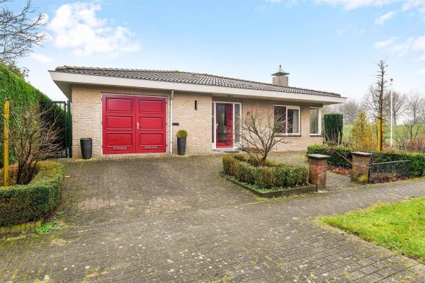 Woning Kiwistraat 2 Almere