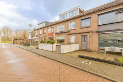Woning Elzenstraat 32 Roelofarendsveen