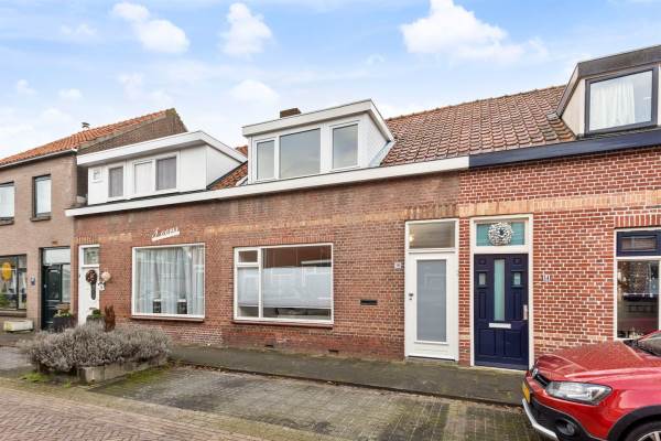 Woning Leeuwstraat 16 Halsteren