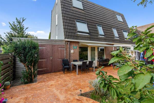 Woning Distel 24 Zwaag