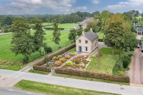 Woning Kommisjewei 14 Opeinde