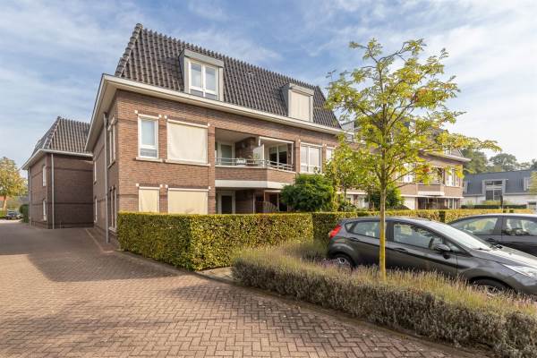 Woning Stationsweg 49 De Klomp