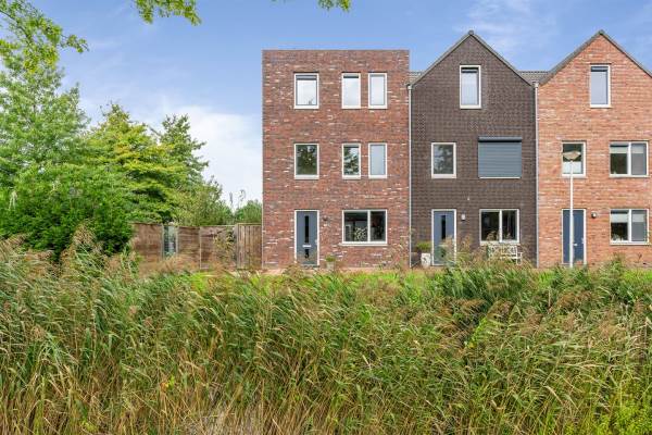 Woning Pruimengaarde 24 Hendrik-Ido-Ambacht