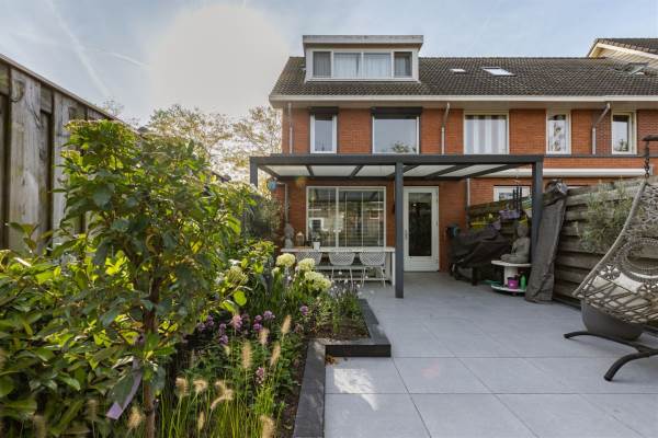 Woning Peter van Straatenhof 23 Almere