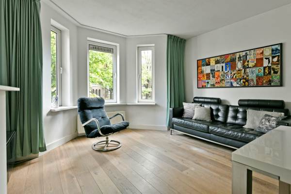 Woning Van Hilligaertstraat 178I Amsterdam