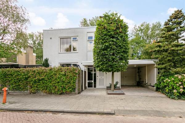 Woning Hoekenes 110 Amsterdam