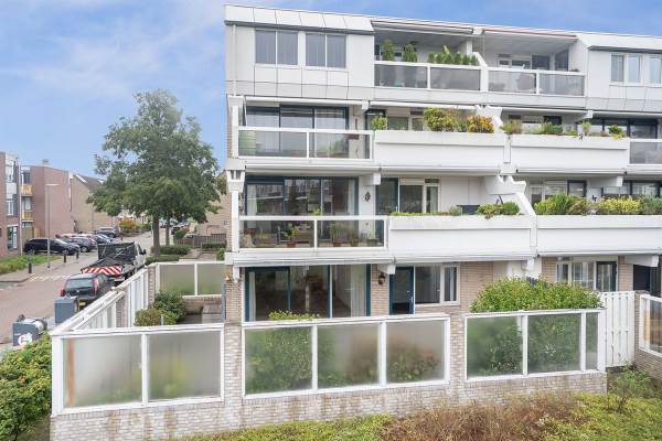 Woning Eduard C F Hellendoornstraat 99 Schiedam