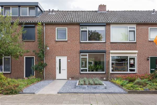 Woning Merelstraat 100 Haaksbergen