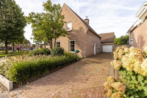 Woning H. Roland Holstlaan 6 Achtmaal