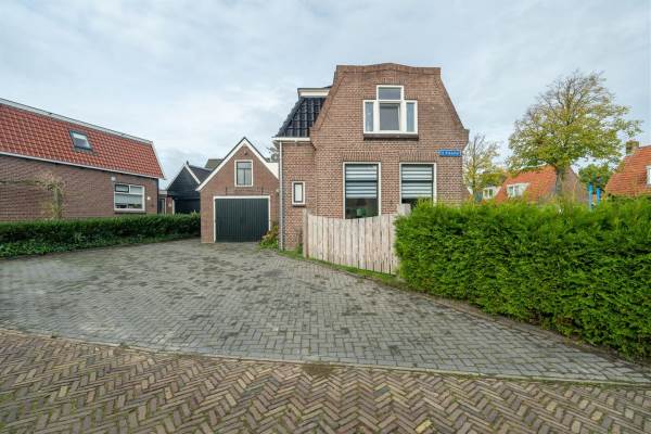 Woning It Kleaster 23 Stiens