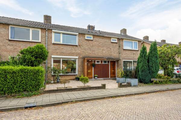 Woning Van der Duyn van Maasdamstraat 5 Elst (GE)