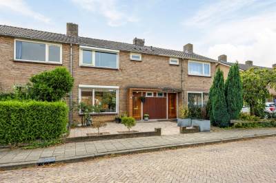 Woning Van der Duyn van Maasdamstraat 5 Elst (GE)