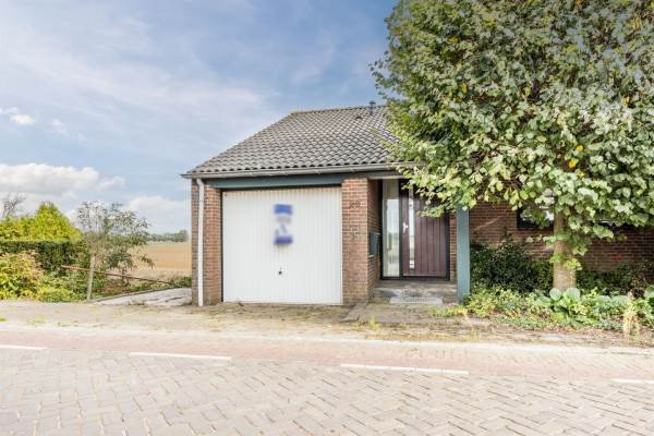 Woning Bloemendaalse Zeedijk 20 Lage Zwaluwe