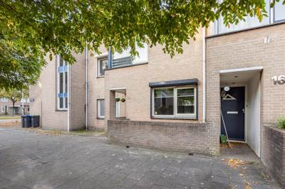 Woning Looiersveld 18 Rijen