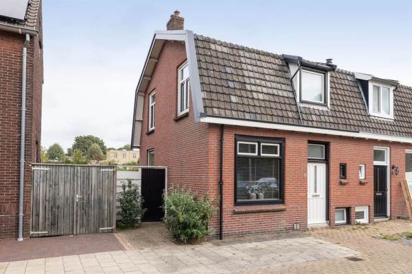 Woning Madoerastraat 12 Hengelo (OV)