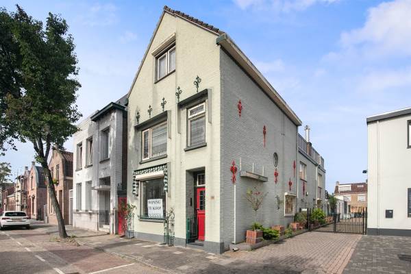 Woning Burgerhoutsestraat 149 Roosendaal