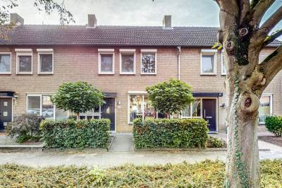 Woning Benraatshoef 136 Raamsdonksveer
