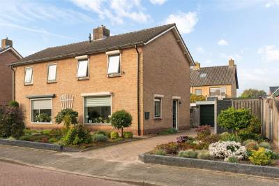 Woning Mr. G. Vixseboxsestraat 1 Holten