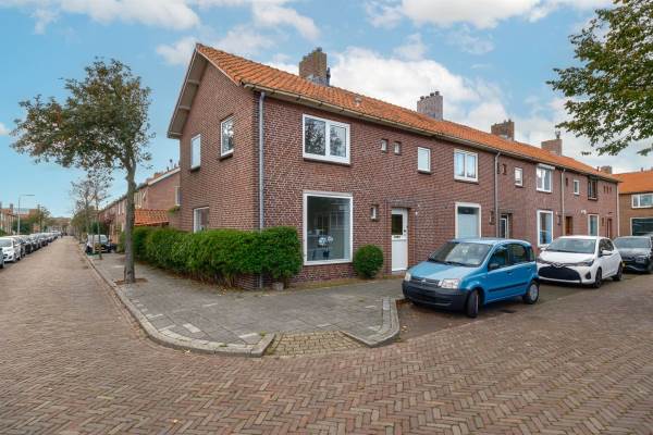 Woning Hazelaarplein 1 Monster