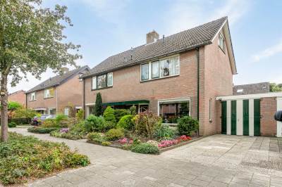 Woning van der Duyn van Maesdamstraat 79 Twello