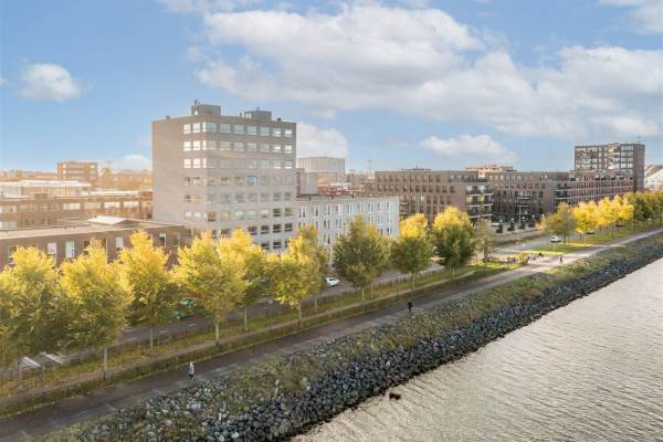 Woning Bert Haanstrakade 152 Amsterdam