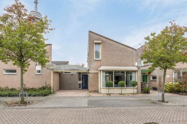 Woning Louis Paul Boonlaan 9 Roosendaal