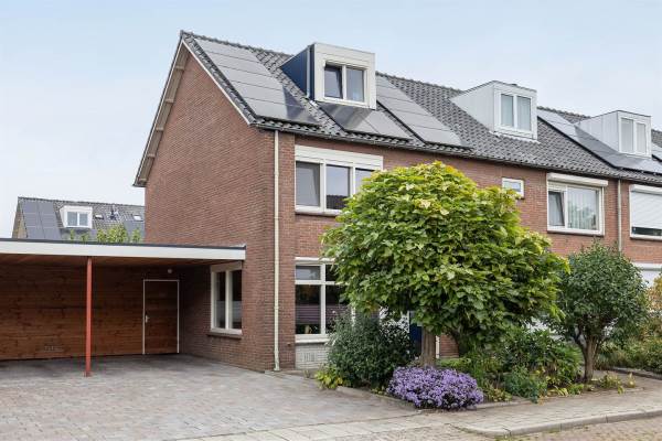 Woning Reuvekamplaan 7 Almelo