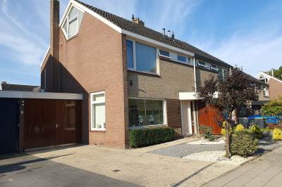 Woning Singel 10 Puttershoek