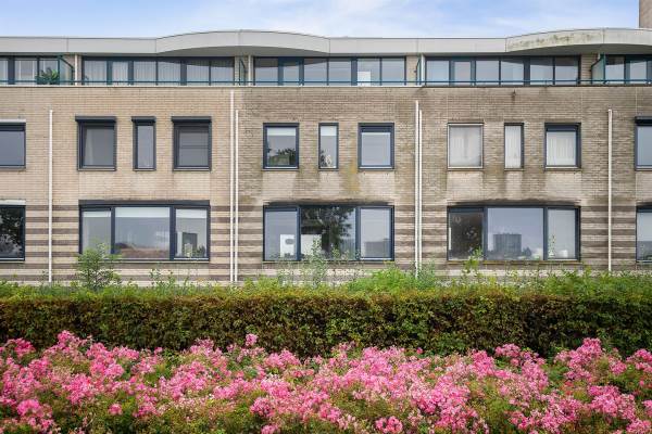 Woning Maasboulevard 157 Spijkenisse