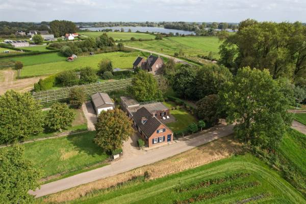 Woning Heemraadstraat 2 Hoenzadriel